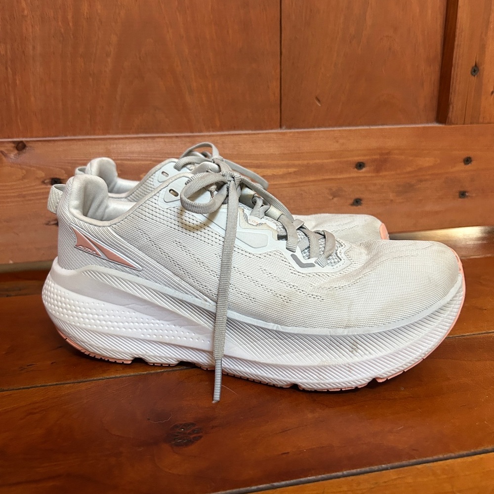 Altra FWD VIA shoes women’s 7.5
